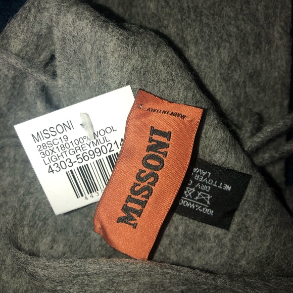 🎉HP🎉 🆕 MISSONI Embroidered logo wool scarf - Picture 5 of 7